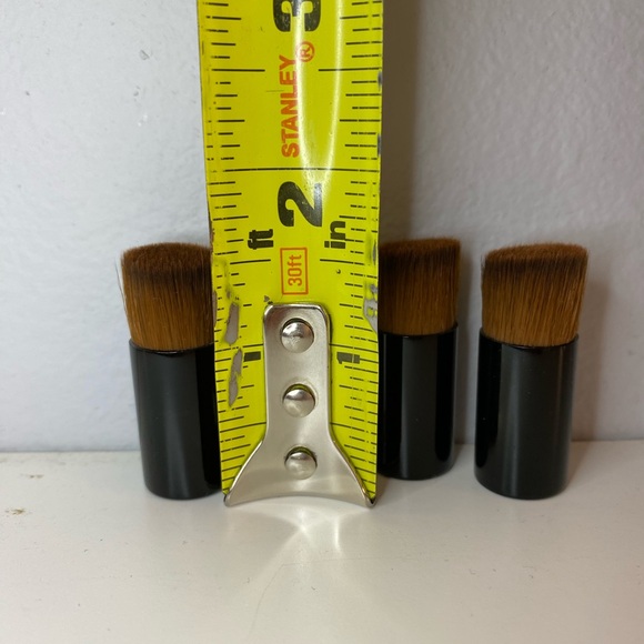 3 Chanel Les Beiges Water-Fresh Teint MINI Foundation brushes - Picture 4 of 10